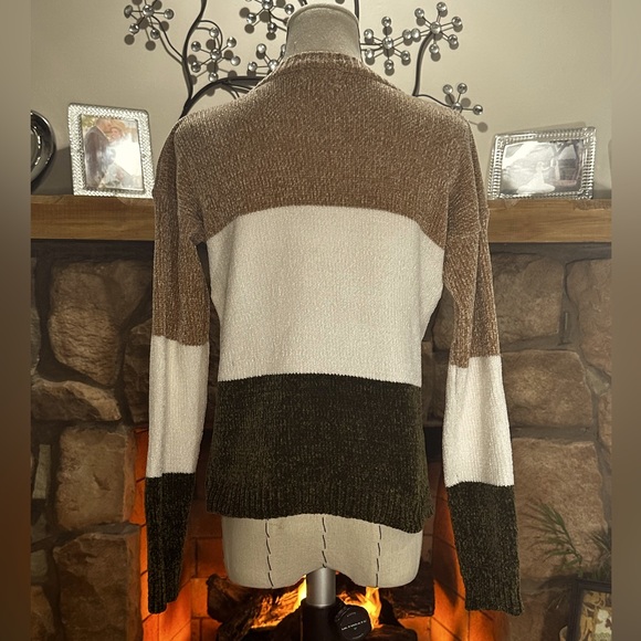 Poof Apparel tricolor Sweater - Picture 2 of 3